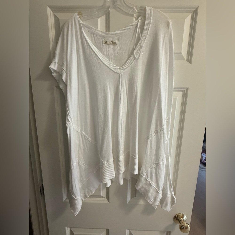 NWOT Free People Size Small (fits oversized) We the Free Top - Picture 2 of 6